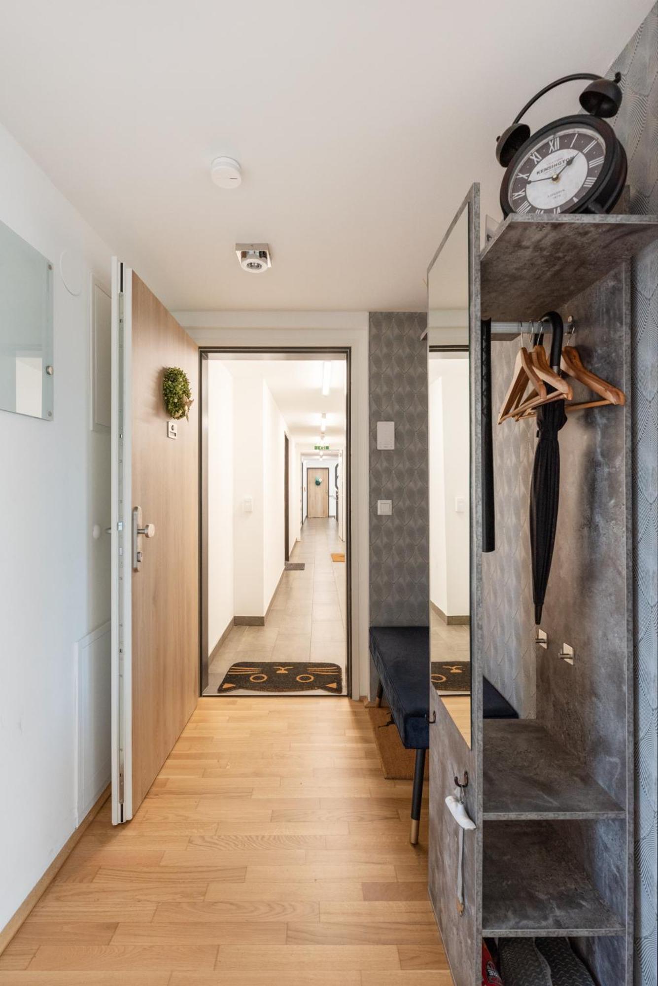Apartamento Luxurious Living With Beautiful Terrace Viena Exterior foto